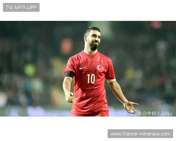 居莱尔与恰尔汗奥卢：土耳其中场核心的战术角色及体系适配差异分析