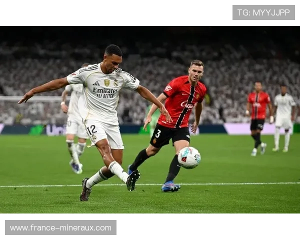 皇马近期控场能力下滑，问题是否仅限于中场配置？